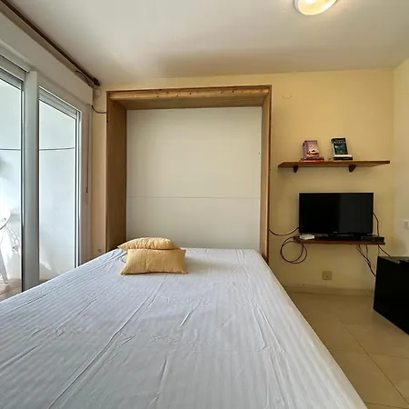 Agi Riera La Cuana Apartment *