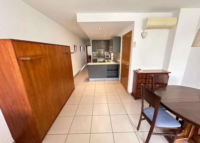 Agi Riera La Cuana Appartement *